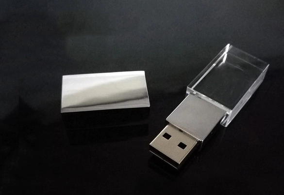 pendrive z logo